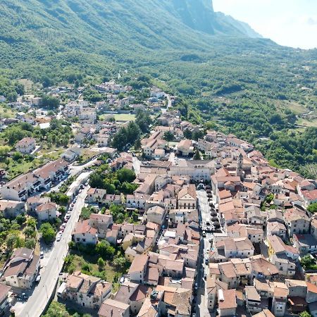 Casa Sarlo Aparthotel Petina ภายนอก รูปภาพ