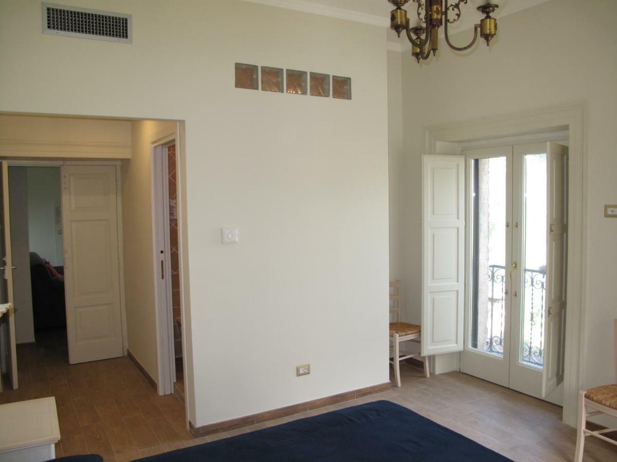 Casa Sarlo Aparthotel Petina ภายนอก รูปภาพ