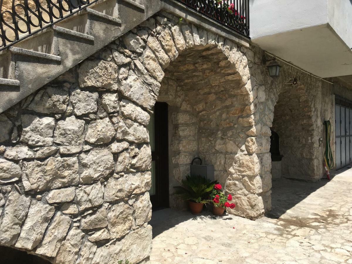 Casa Sarlo Aparthotel Petina ภายนอก รูปภาพ